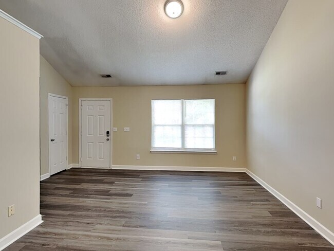 Building Photo - 11144 Palestrina Rd