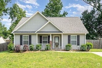 Building Photo - 4244 Cornelia Ln