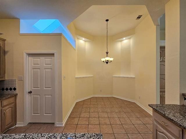 Building Photo - 2704 Creekmere Dr