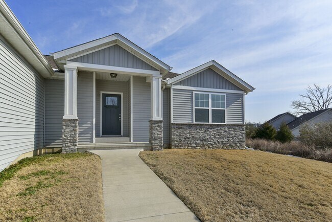 Foto del edificio - 343 Holts Lake Dr