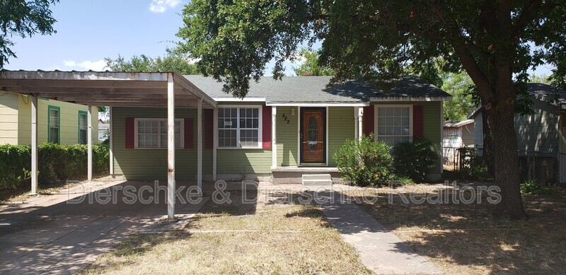 Primary Photo - 522 E 25th St