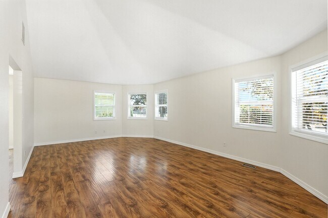 Foto del edificio - Single Family Ranch in Silverton