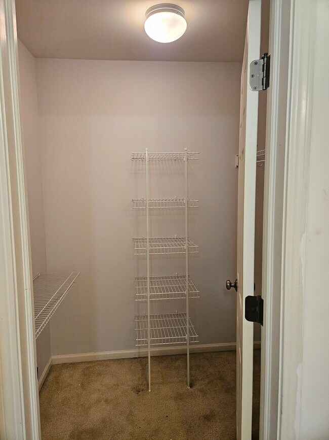 Foto del edificio - 2725 Hoffman St