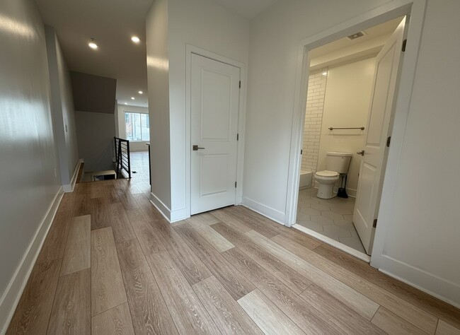 Foto del edificio - 2526 Cecil B. Moore Ave