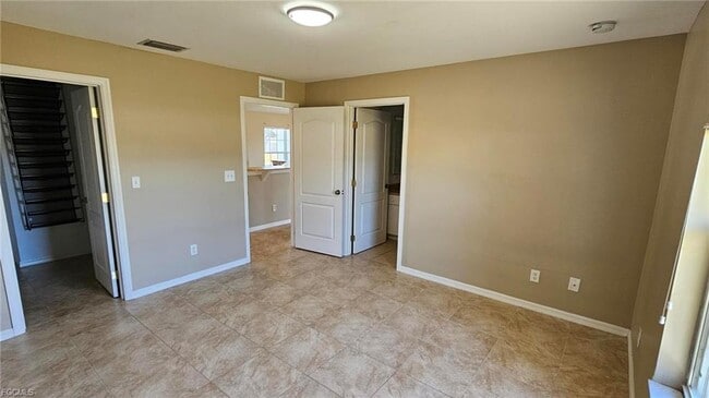 Foto del edificio - 1316 NE 16th Pl