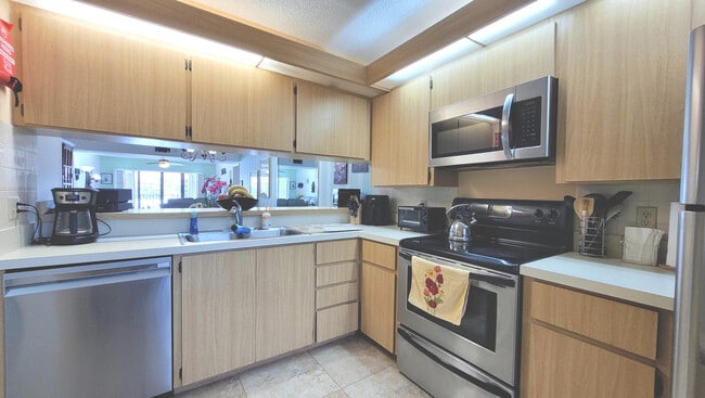 Foto del edificio - 1401 Tidal Pointe Blvd