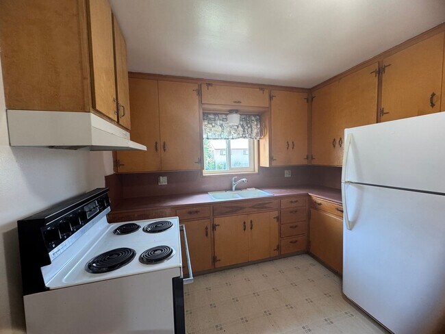 Foto del edificio - Spacious 2 Bedroom 2 Bath Living Room and Great Room