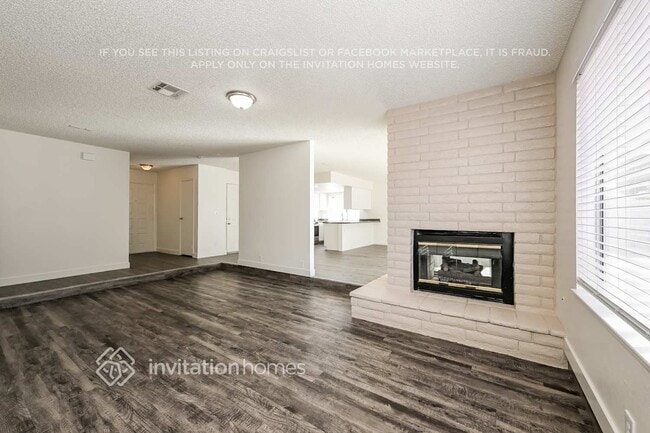 Building Photo - 888 Scarlet Ave