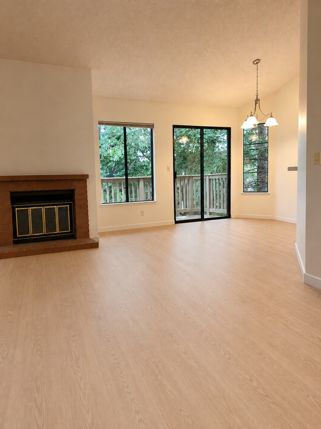 Living/Dining - 1907 Magdalena Cir