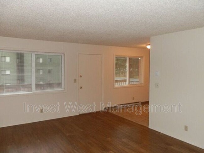 Foto del edificio - 1806 E 4th Plain Blvd