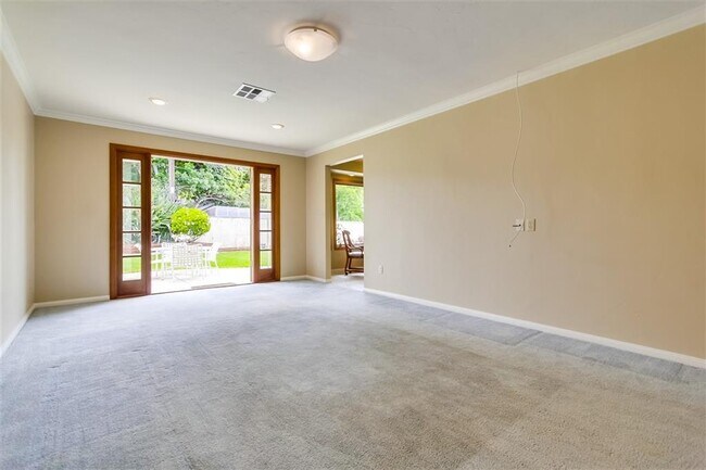 Foto del edificio - 3570 Addison St