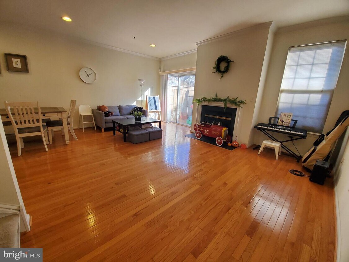 Foto principal - 434 Fort Hill Cir