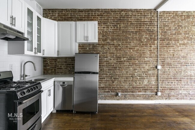 Building Photo - 349 Convent Avenue