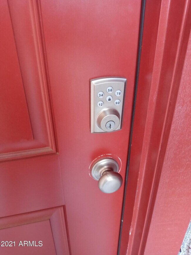 Foto del edificio - 31070 W Whitton Ave