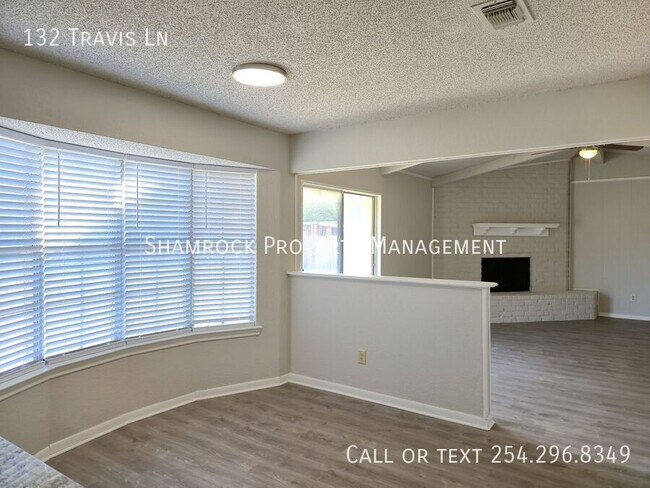 Foto del edificio - Newly Remodeled Hewitt Home!