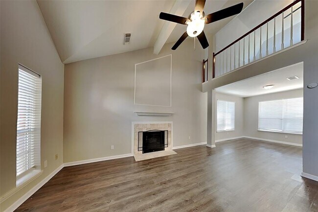 Foto del edificio - 14023 Cypress Falls Dr