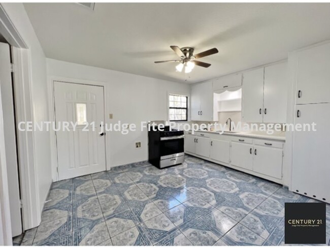 Foto del edificio - Remodeled 3/1 in Downtown Weatherford For ...