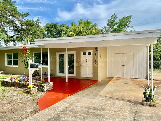 Photo - 4030 Corrine Dr House