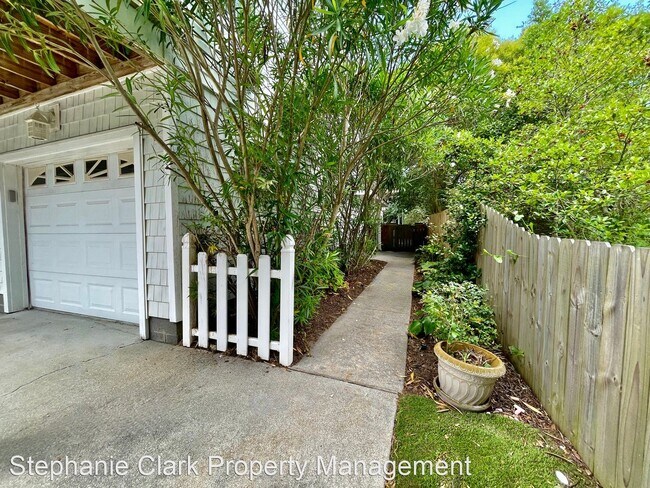 Foto del edificio - 3 br, 3.5 bath House - 3904 W Stratford Road