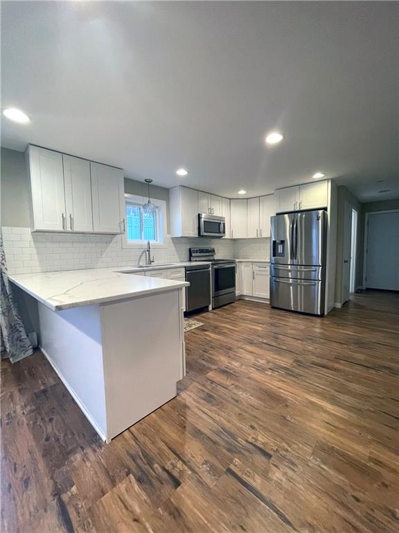 Foto del edificio - 100 E Greenwich Ave