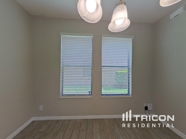 Foto del edificio - 2076 Bent Grass Ave