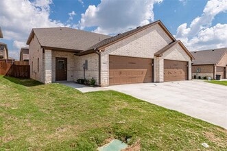 Building Photo - 720 Rolling Terrace Cir