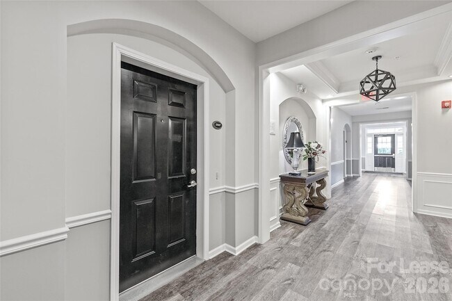 Foto del edificio - 15007 Santa Lucia Dr