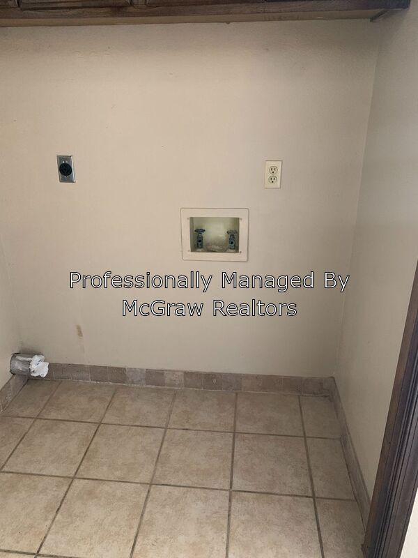 Foto del edificio - 2609 Oakhurst Dr