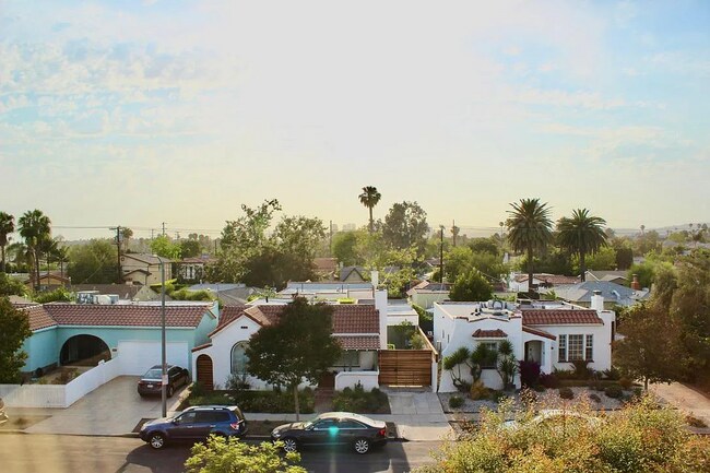 View 1 - 1640 S Curson Ave