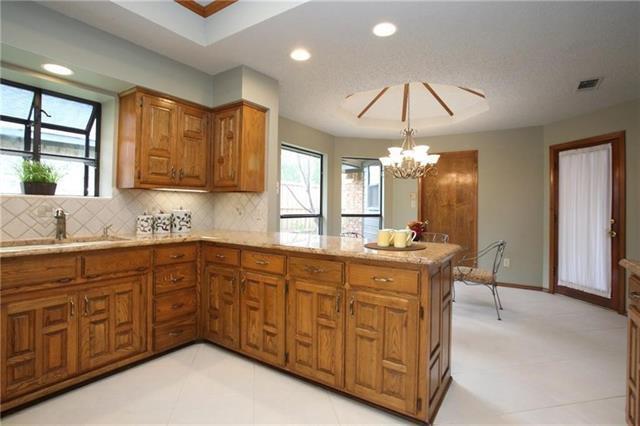Foto del edificio - 2127 Windy Ridge Ln