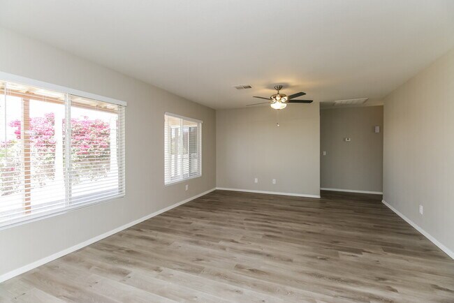 Building Photo - 1194 S Anvil Pl