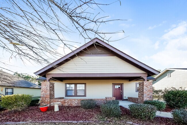 Building Photo - 144 Enclave Ave