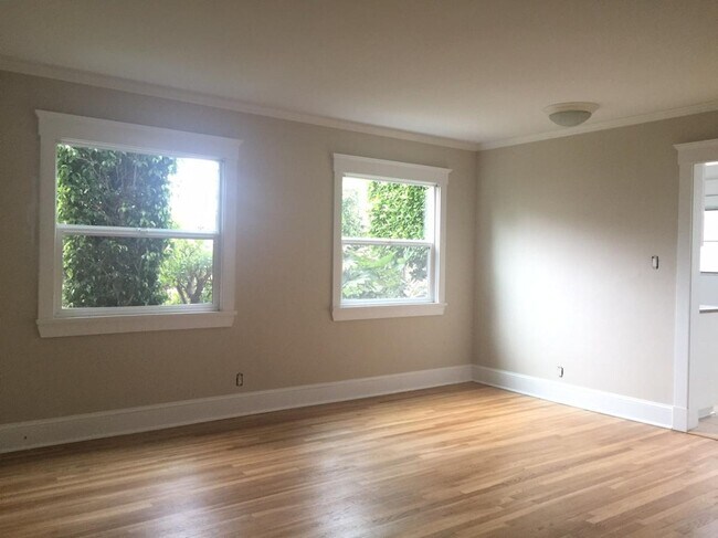 Foto del edificio - 3825 Sawtelle Blvd