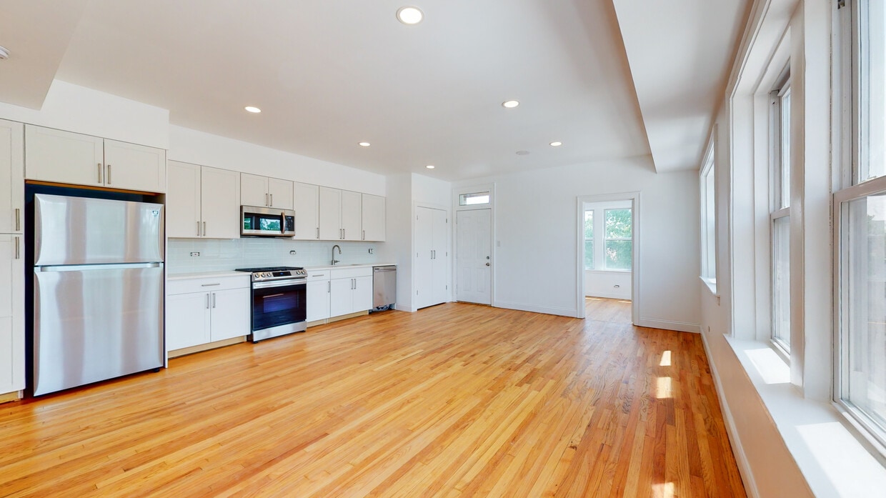 Primary Photo - 3419 W Medill Ave