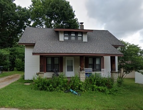 Building Photo - 112 Charles Ct