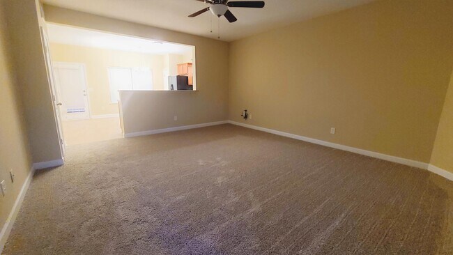 Building Photo - 5451 Perlou Ln