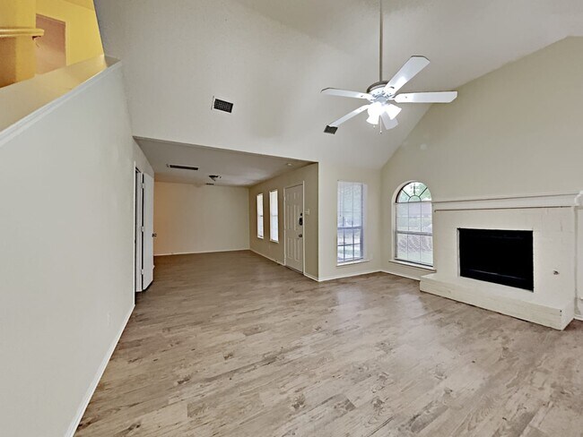 Building Photo - 8405 Pacific Pearl Dr