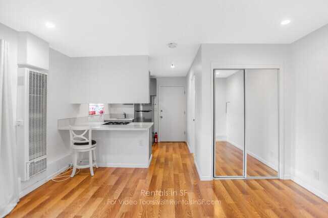 Building Photo - 415 7th Ave