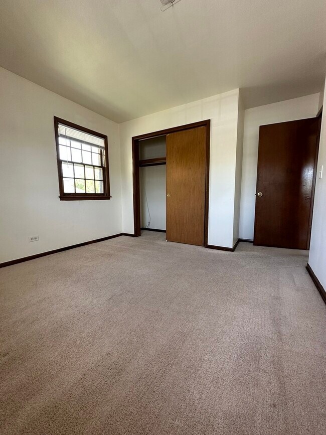 Foto del edificio - 518 Anderson Blvd