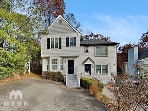 Building Photo - 5210 Laurel Bridge Dr SE