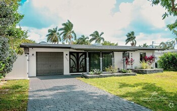 Building Photo - 2506 Bimini Ln