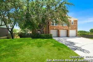 Building Photo - 1746 Escada