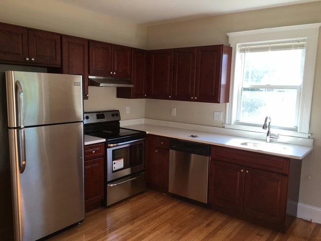 Photo - 297 Washington St (Quincy, MA) Townhome