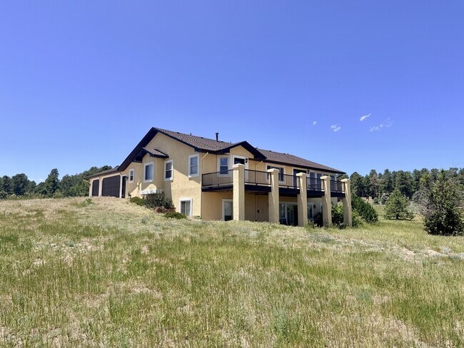 Foto del edificio - 18515 Peaceful Pines