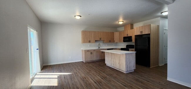 Foto del edificio - FREE RENT - Beautiful New Construction in McMinnville
