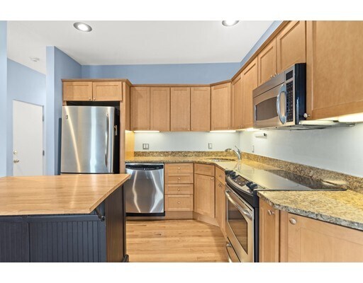 Building Photo - 468 Shawmut Ave