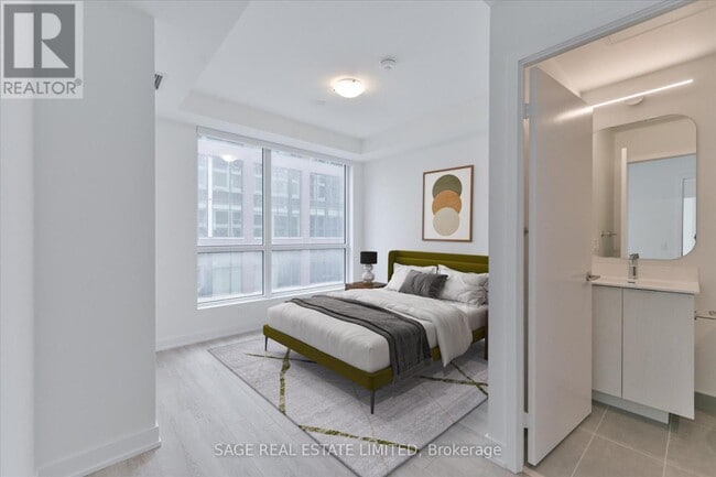 Building Photo - 15 Richardson St