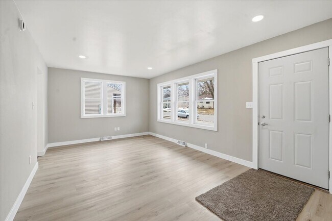 Building Photo - 2622 Garden Ave