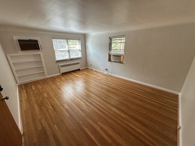 Foto del edificio - 6086 Dryden Ave