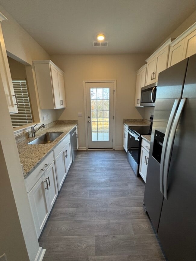 Photo - 1343 Amberview Ln (Kernersville, NC) Townhome